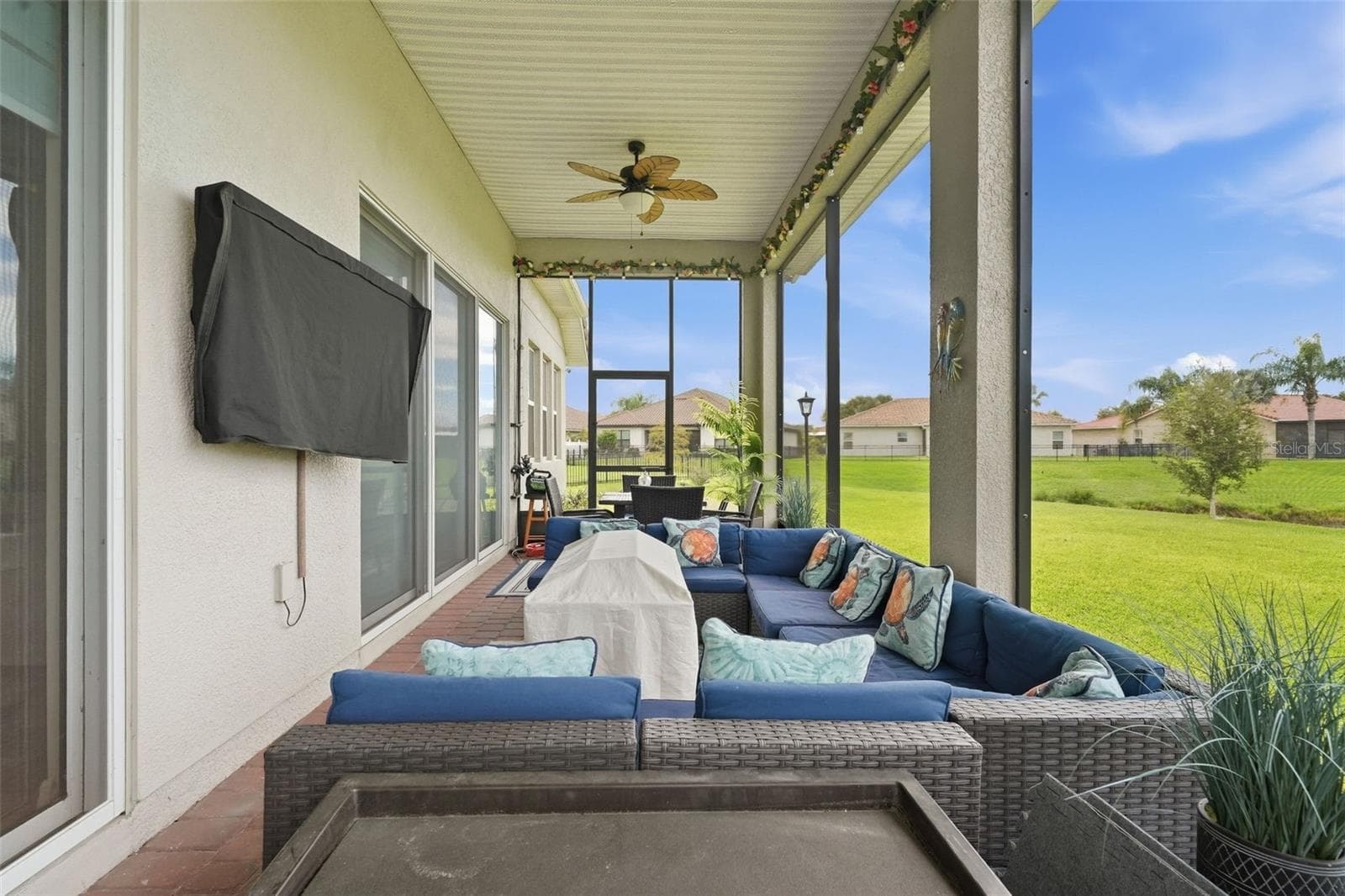 Single Family Residence at 3191 SILVER FIN WAY, KISSIMMEE, photo 37 of 47