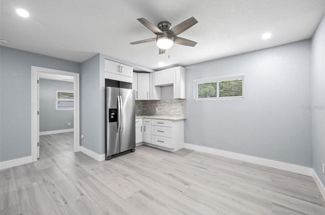 Single Family Residence at 817 W BOUGAINVILLEA AVE, TAMPA, photo 6 of 27
