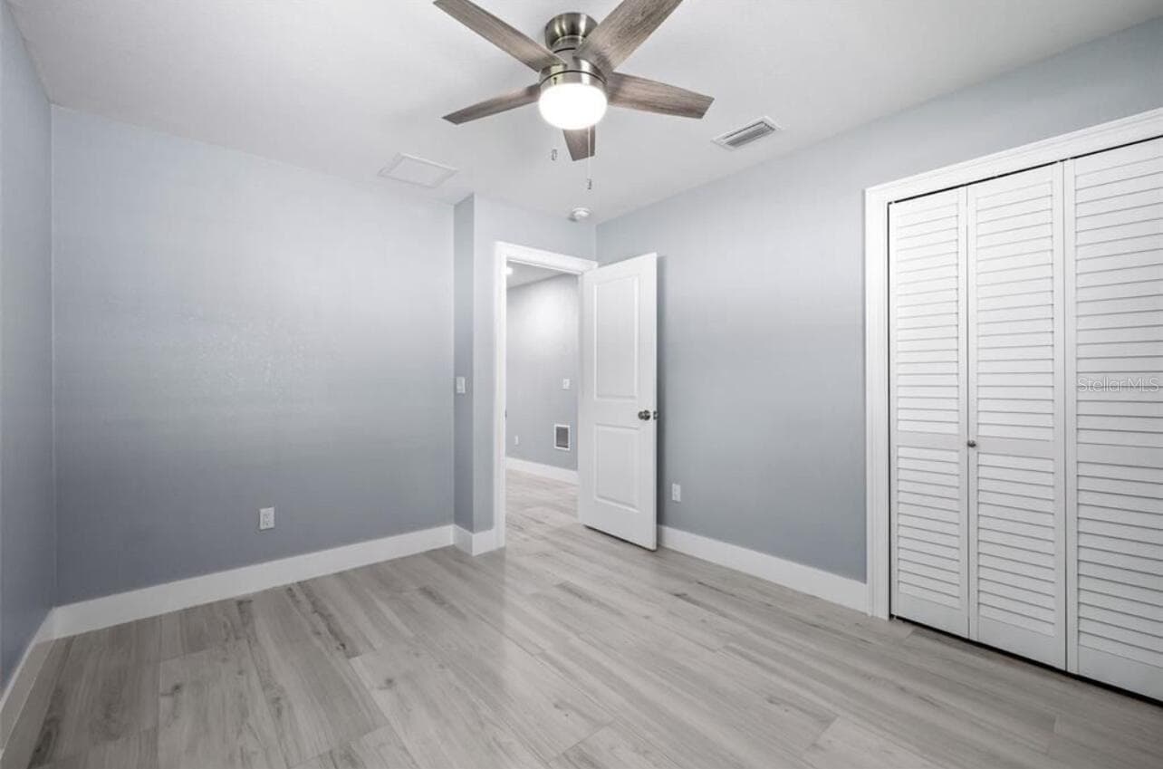 Single Family Residence at 817 W BOUGAINVILLEA AVE, TAMPA, photo 9 of 27