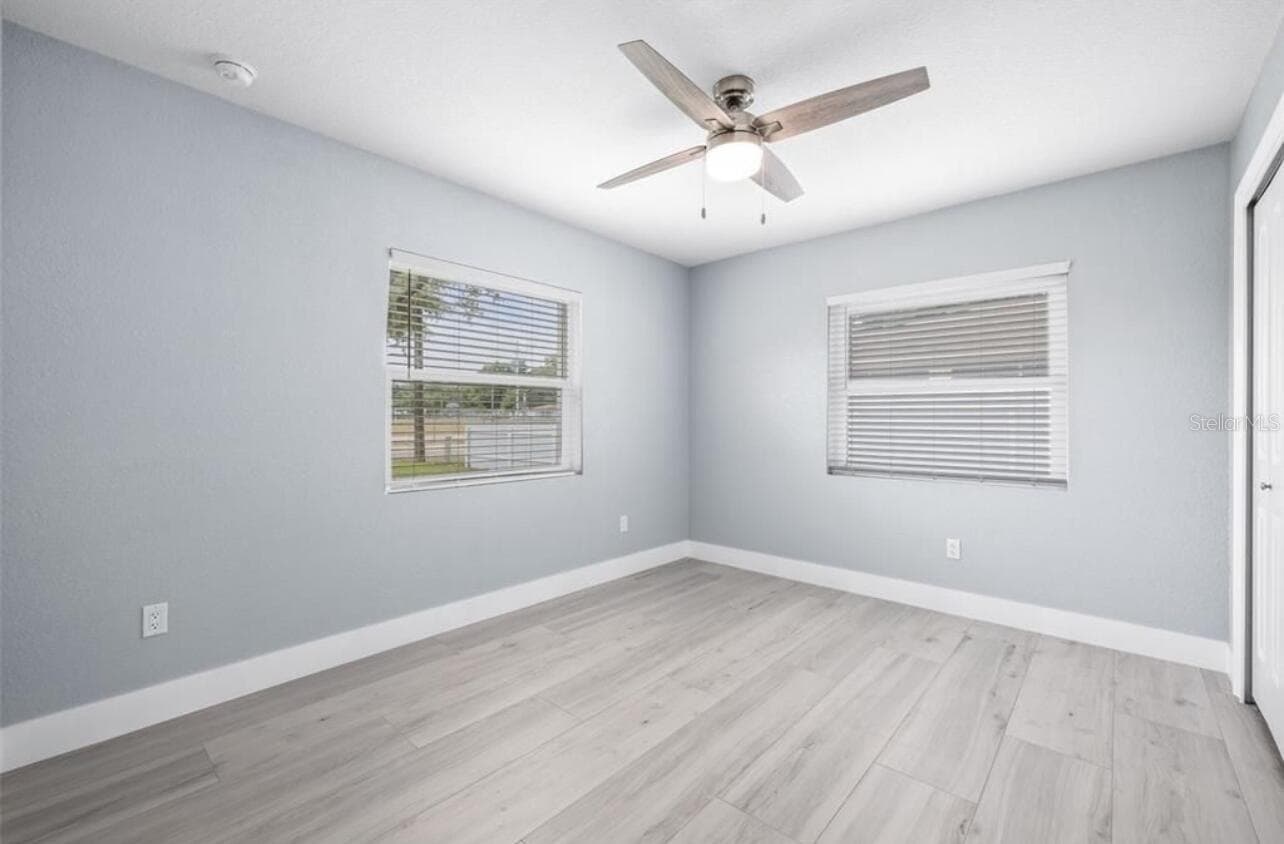 Single Family Residence at 817 W BOUGAINVILLEA AVE, TAMPA, photo 23 of 27