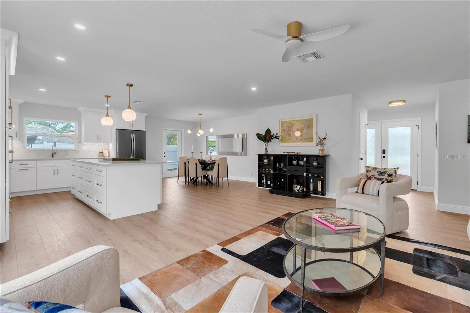Single Family Residence at 2010 PINELLAS POINT DR S, ST PETERSBURG, photo 11 of 37