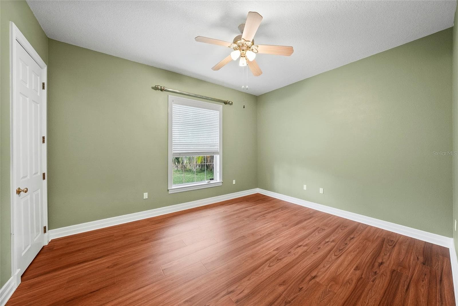 Single Family Residence at 18823 WIMBLEDON CIR, LUTZ, photo 24 of 43