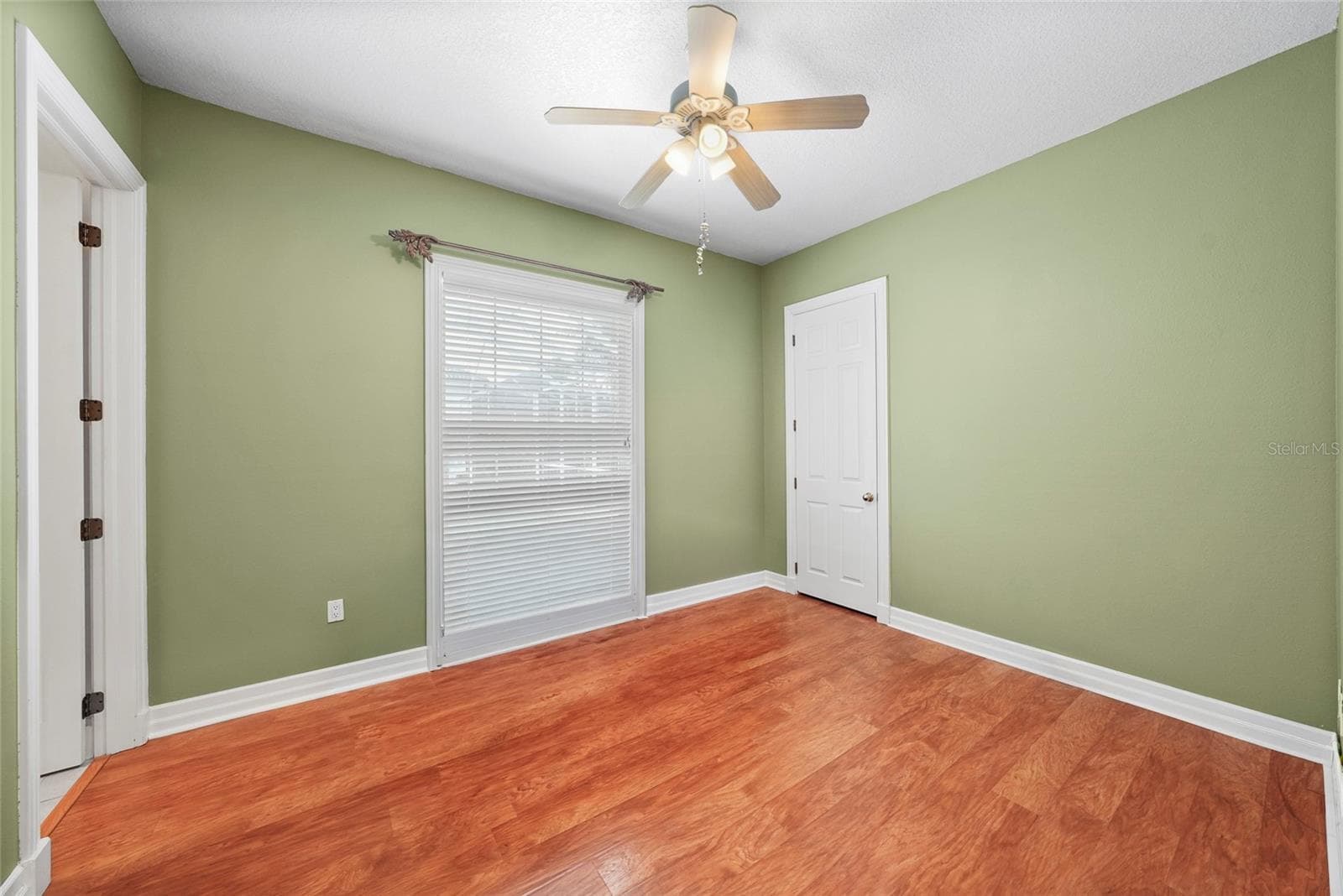 Single Family Residence at 18823 WIMBLEDON CIR, LUTZ, photo 25 of 43
