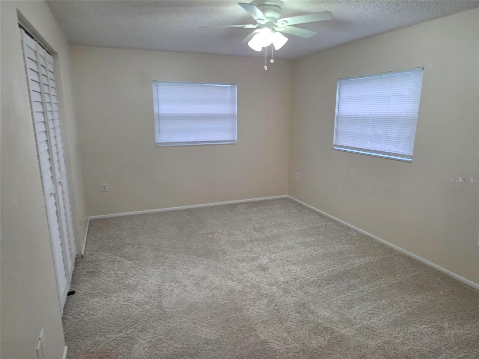 Single Family Residence at 5446 COLCHESTER AVE, SPRING HILL, photo 7 of 18
