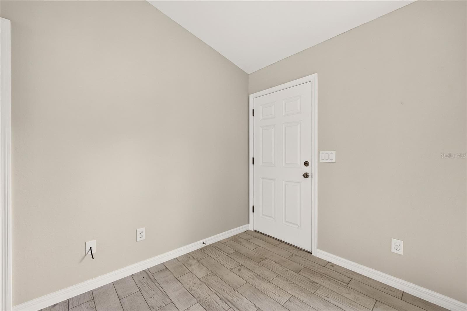 Single Family Residence at 32 DOGWOOD DRIVE CT, OCALA, photo 8 of 54
