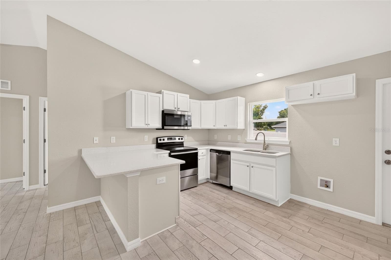 Single Family Residence at 32 DOGWOOD DRIVE CT, OCALA, photo 18 of 54