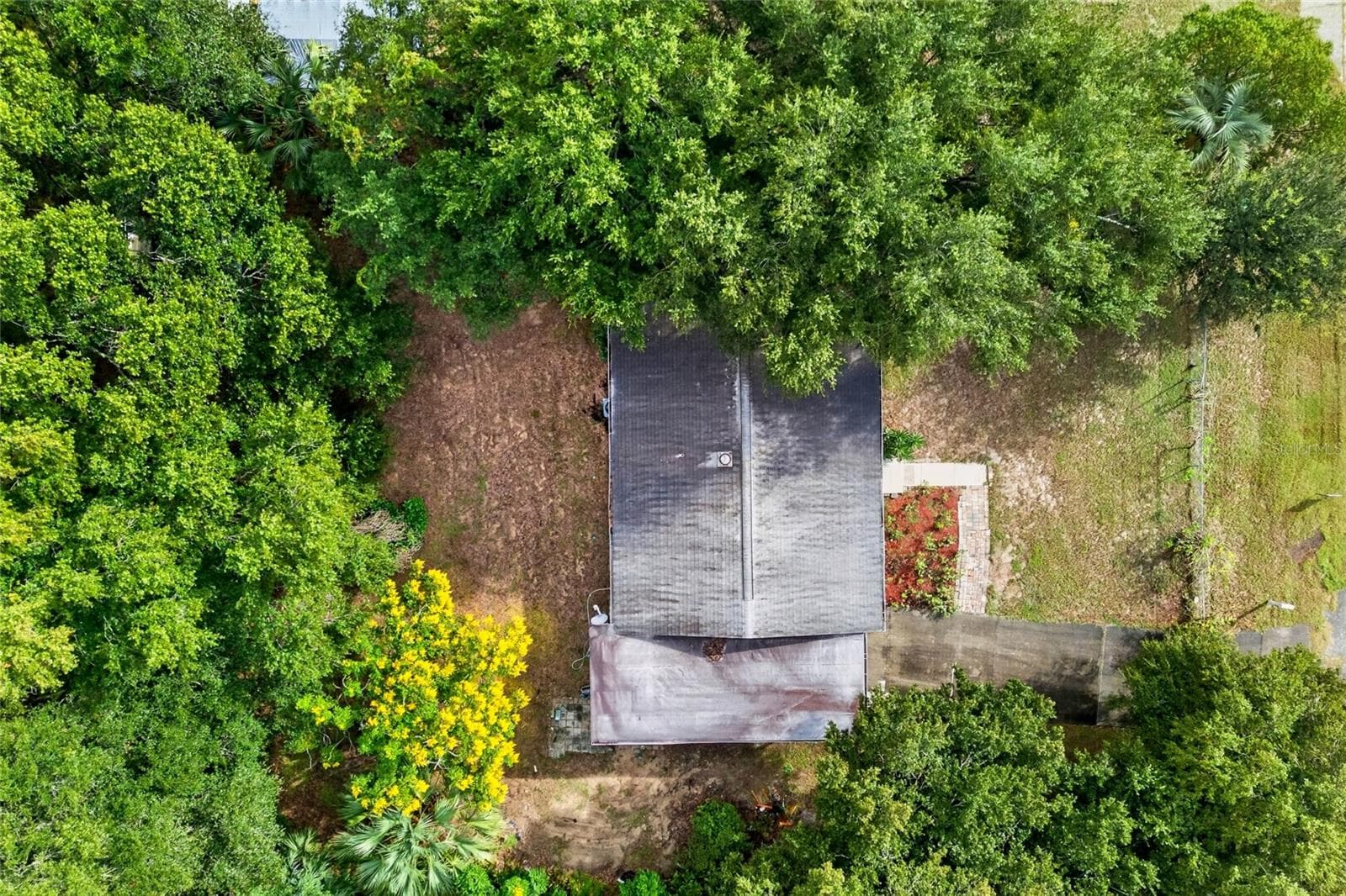 Single Family Residence at 210 NEBRASKA AVE, LEESBURG, photo 21 of 23