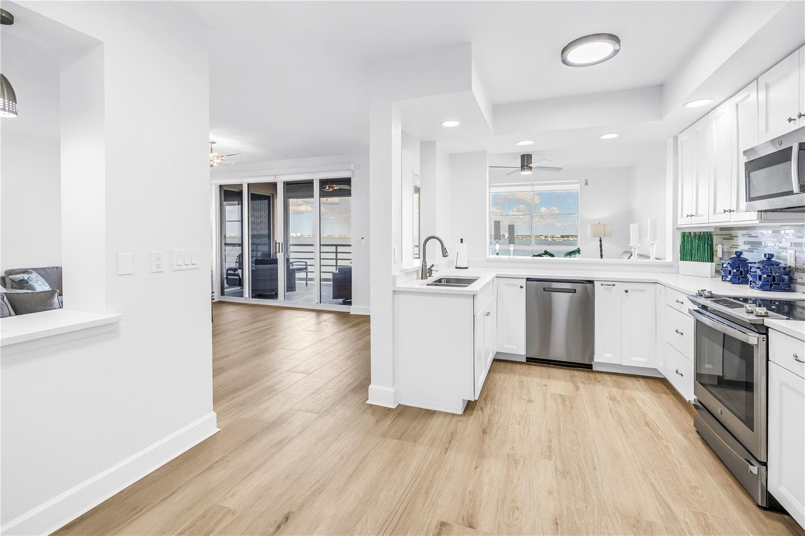 Condominium at 4981 BACOPA LN S #602, ST PETERSBURG, photo 20 of 62