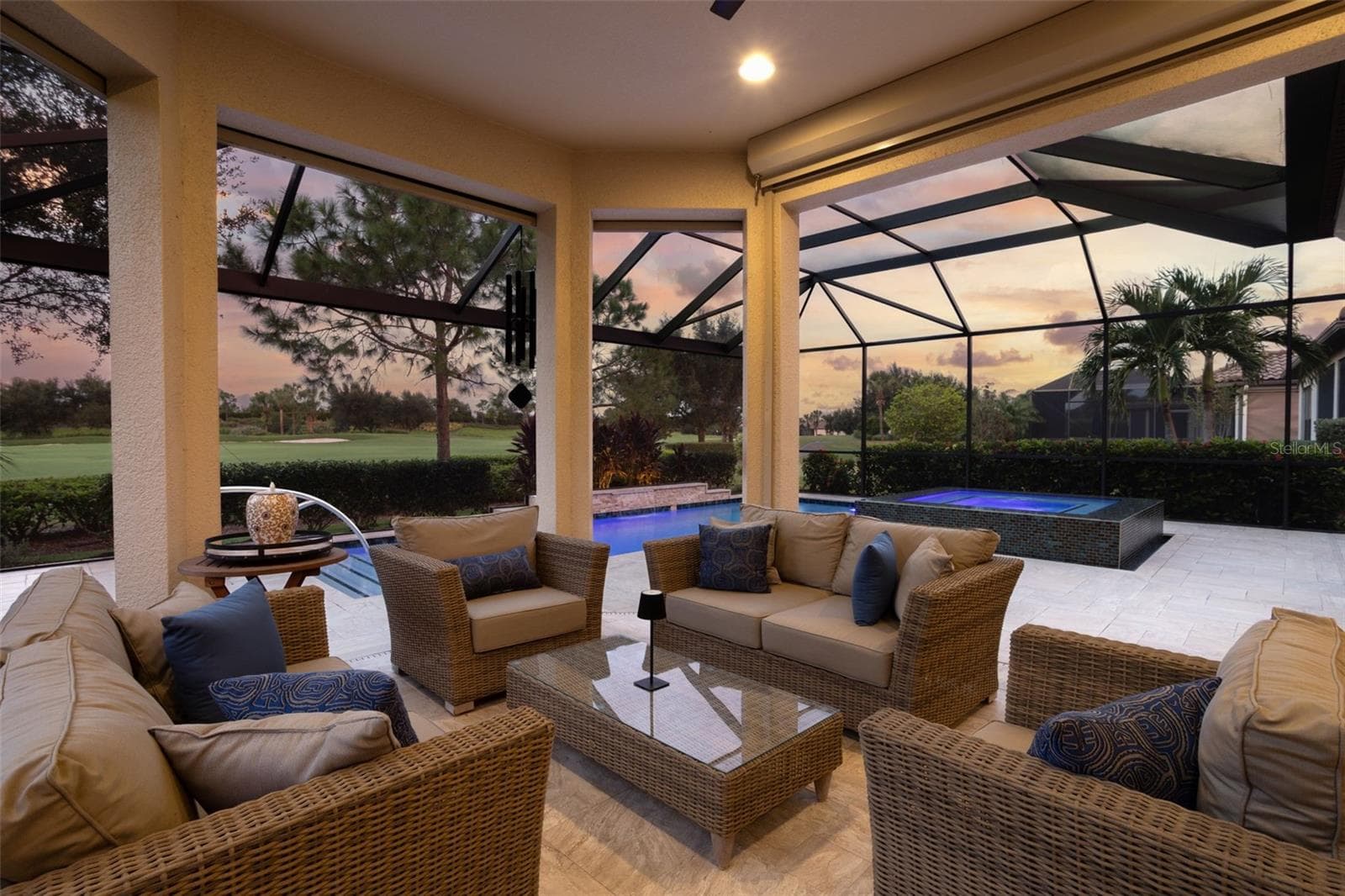 Seating area in the lanai - 12807 SORRENTO WAY, BRADENTON