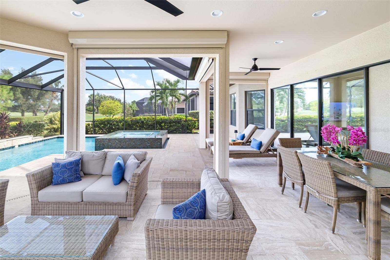 The spacious lanai can accommodate multiple areas for entertaining and relaxation - 12807 SORRENTO WAY, BRADENTON
