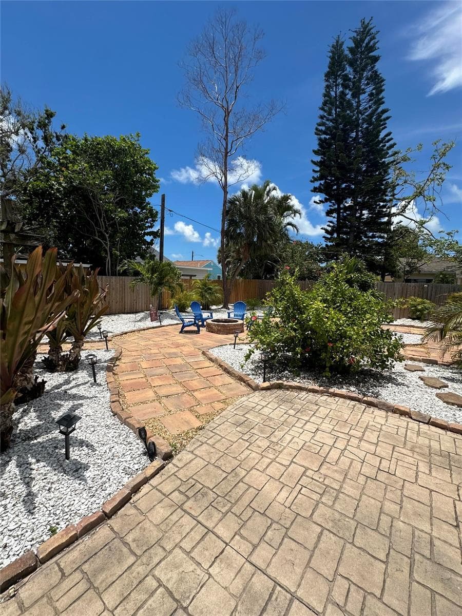 Single Family Residence at 434 79TH AVE, ST PETE BEACH, photo 3 of 4