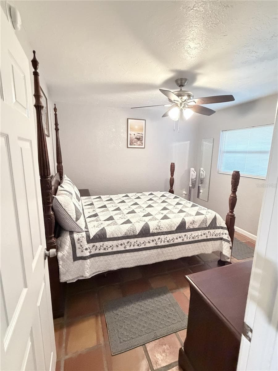 Bedroom - 2117 3RD AVE E, BRADENTON