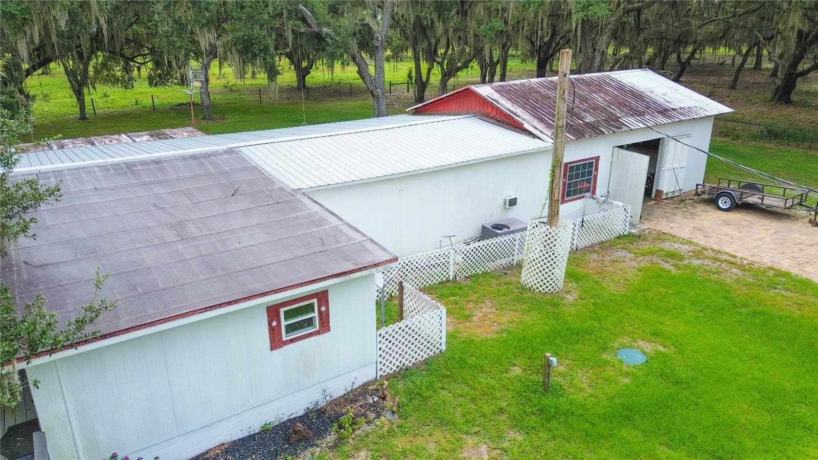 Manufactured Home at 2900 TIGER LAKE RD, LAKE WALES, photo 2 of 47