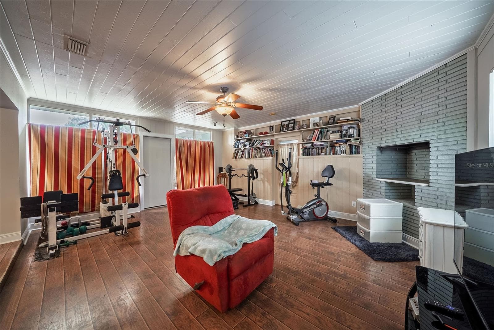 Single Family Residence at 112 BELL PL, WINTER PARK, photo 16 of 31