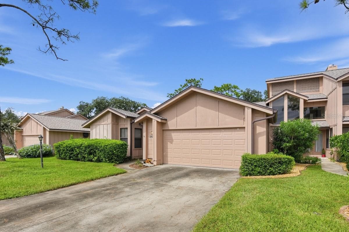 Condominium at 2006 TEAKWOOD LN, PORT ORANGE, photo 3 of 35