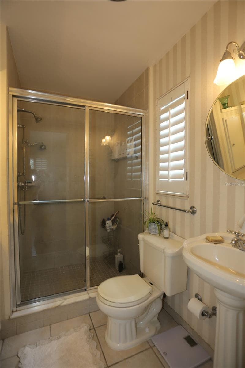 Primary Bath - 4414 W WATROUS AVE, TAMPA