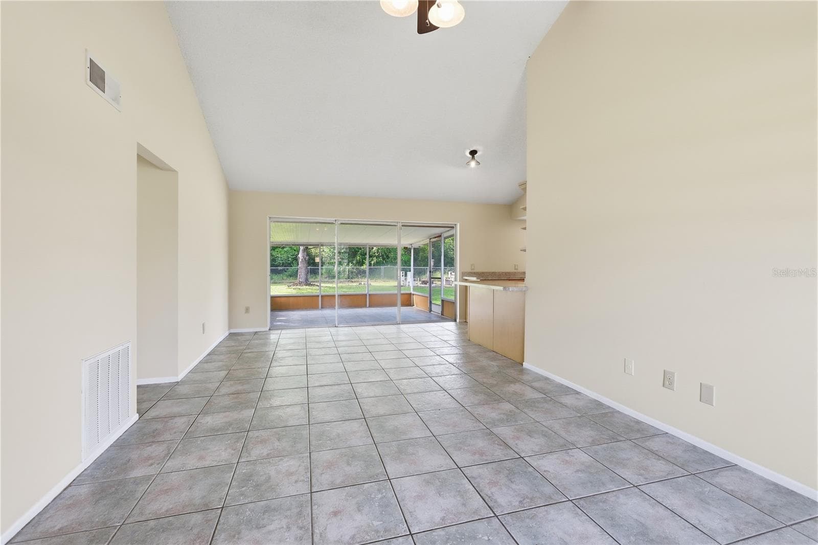 Single Family Residence at 943 MARQUETTE CT, DELTONA, photo 4 of 29