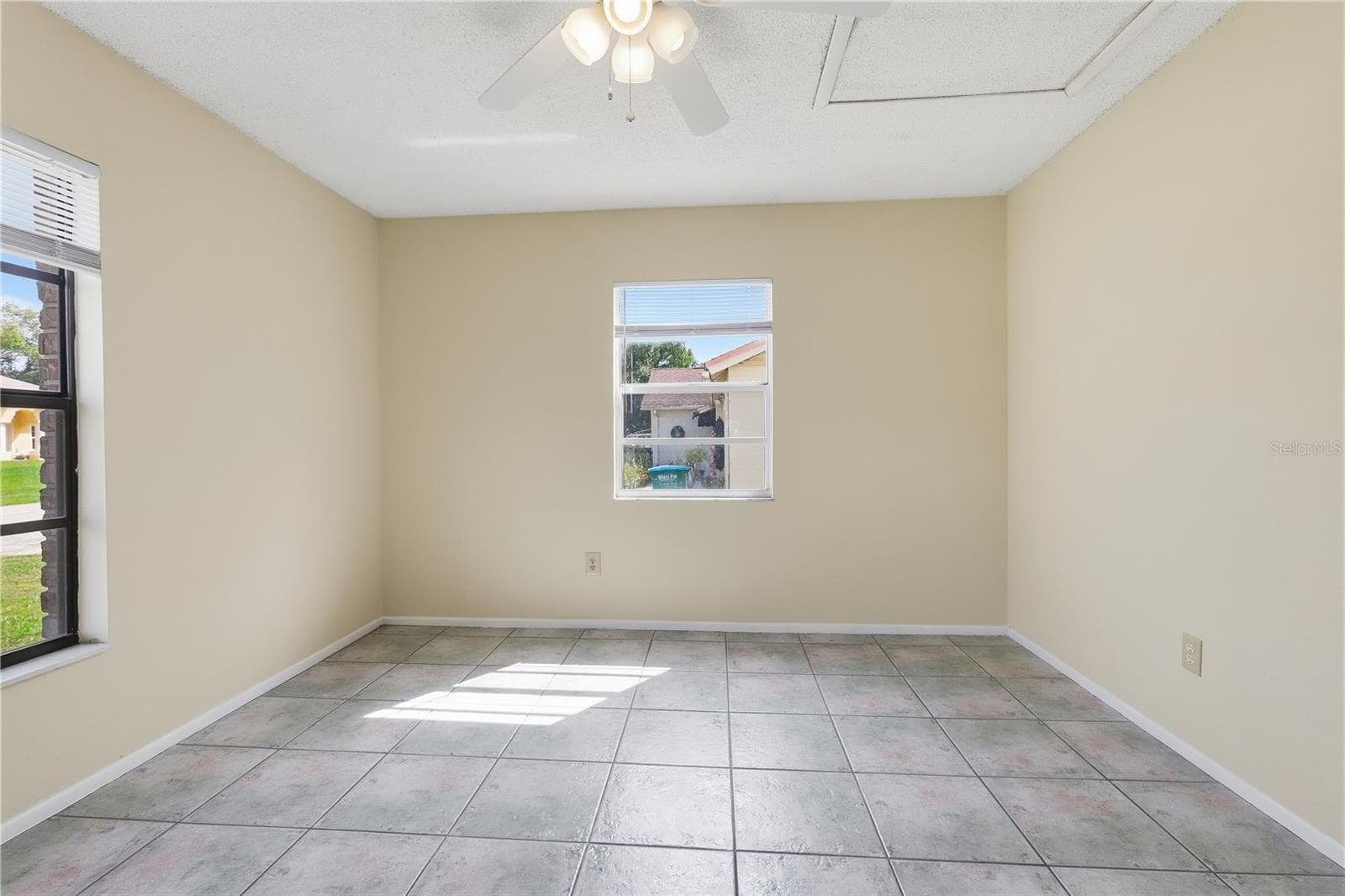 Single Family Residence at 943 MARQUETTE CT, DELTONA, photo 18 of 29