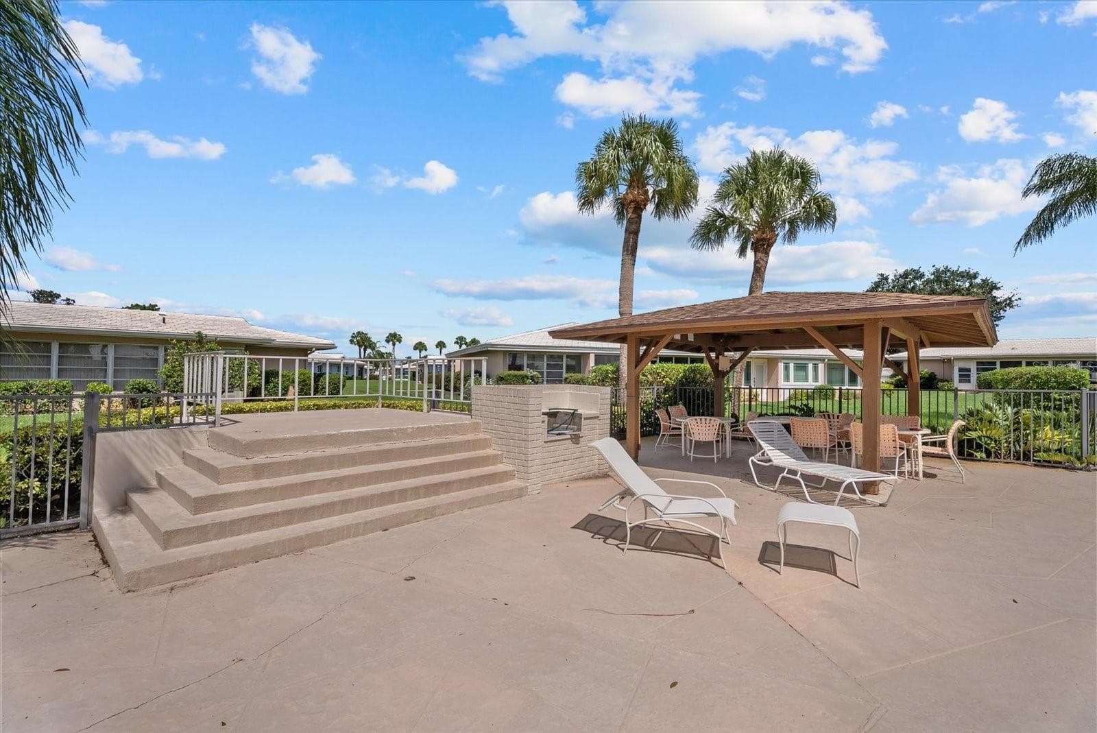 Condominium at 3289 FAIRHAVEN LN #112, SARASOTA, photo 40 of 44