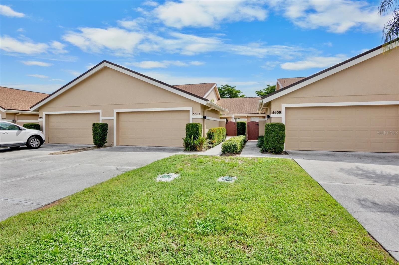 Villa at 5607 MONTE ROSSO RD, SARASOTA, photo 2 of 30