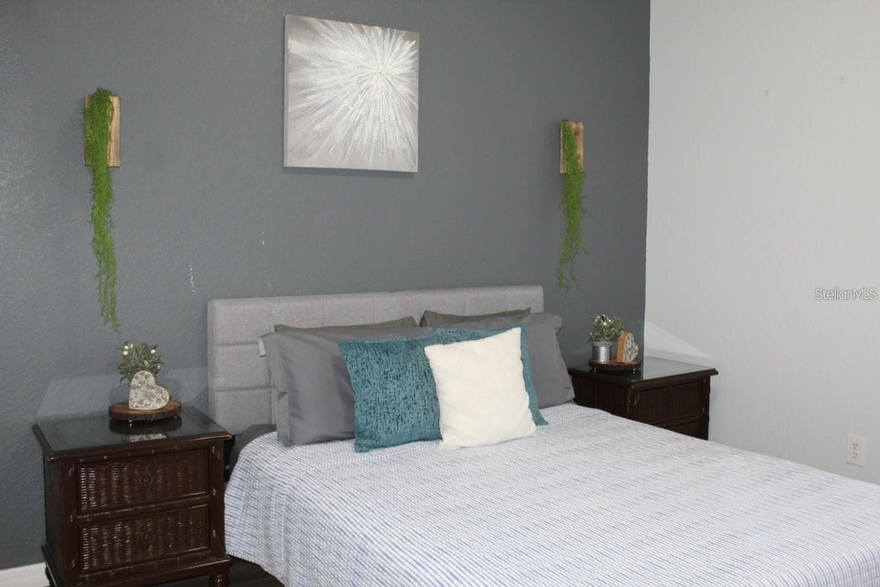 Condominium at 115 ROGUES RETREAT #115, DAVENPORT, photo 9 of 28
