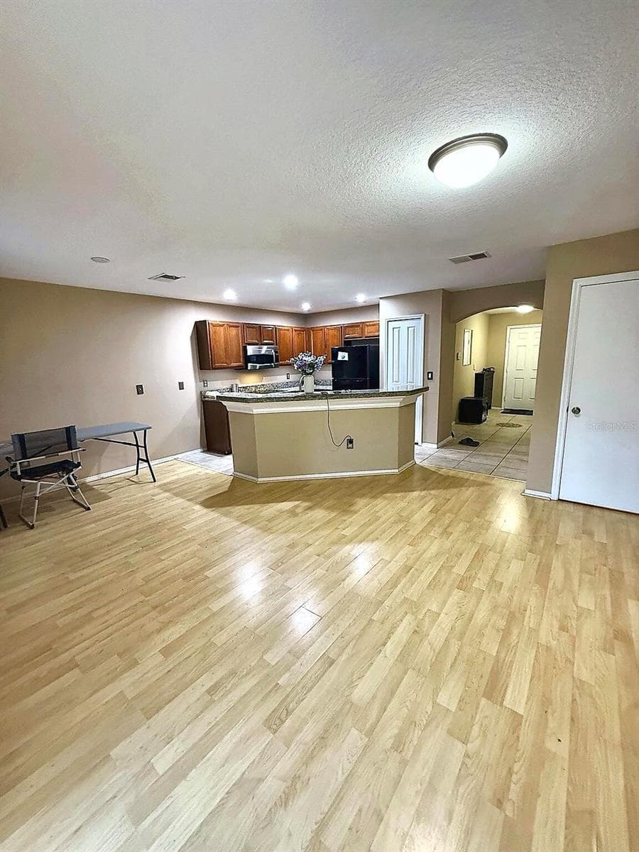 Townhouse at 2607 OLEANDER LAKES, BRANDON, photo 11 of 33