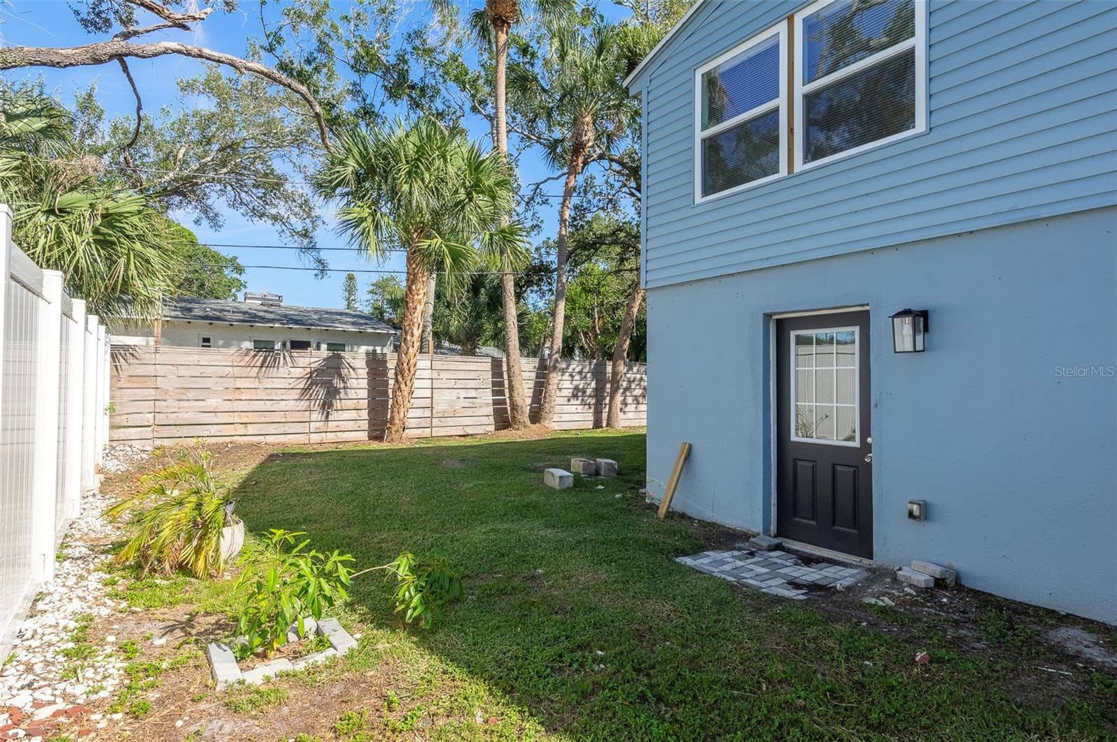 Single Family Residence at 2230 E HARBOR DR S, ST PETERSBURG, photo 23 of 31
