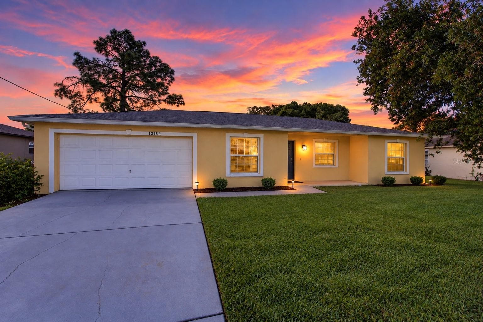 Single Family Residence at 13184 MONTEGO ST, SPRING HILL, photo 2 of 39