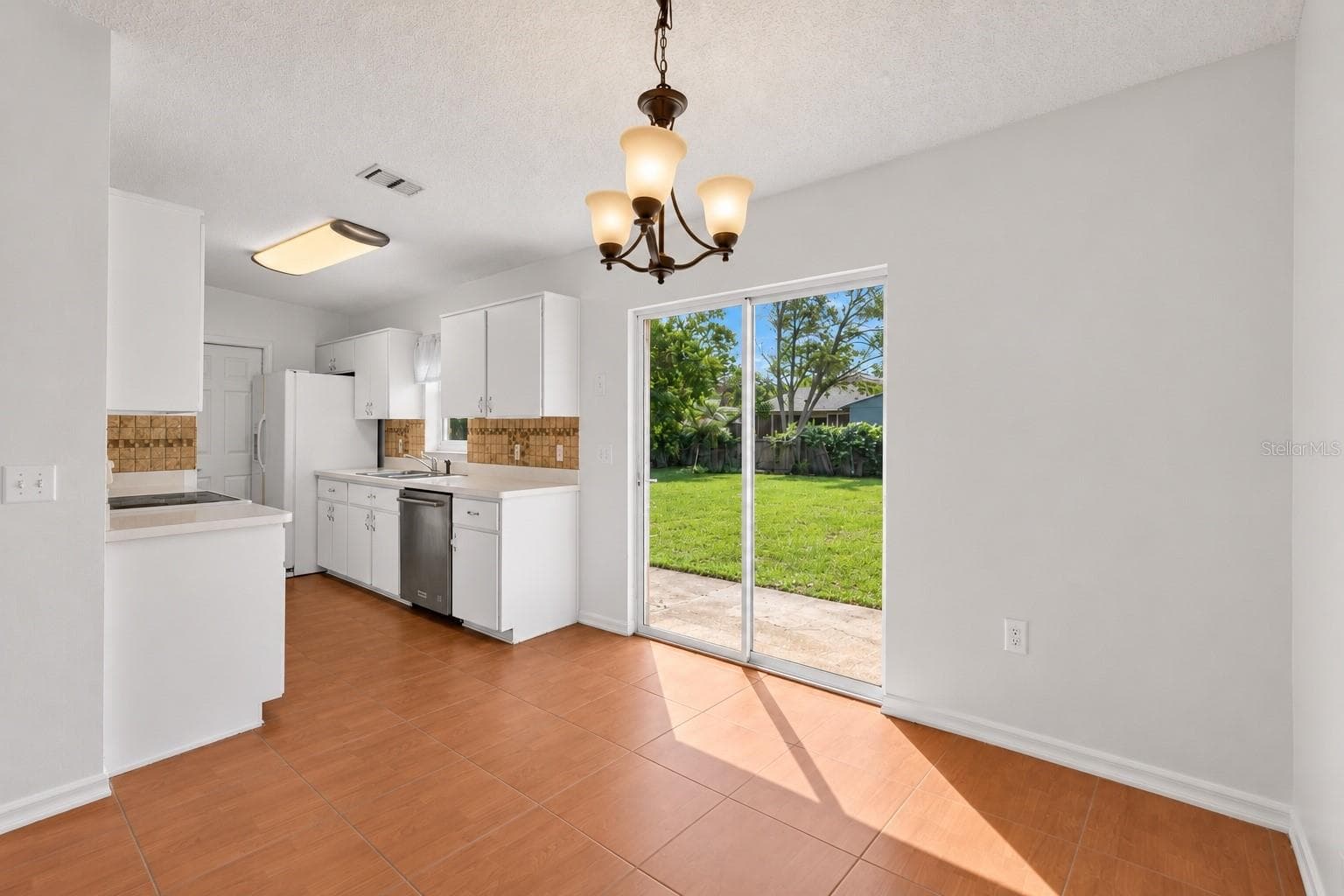 Single Family Residence at 13184 MONTEGO ST, SPRING HILL, photo 9 of 39