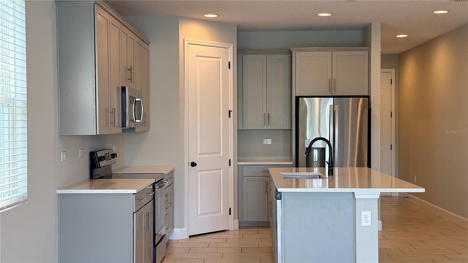 Single Family Residence at 3550 BRISTOL COVE LN, ST CLOUD, photo 7 of 49