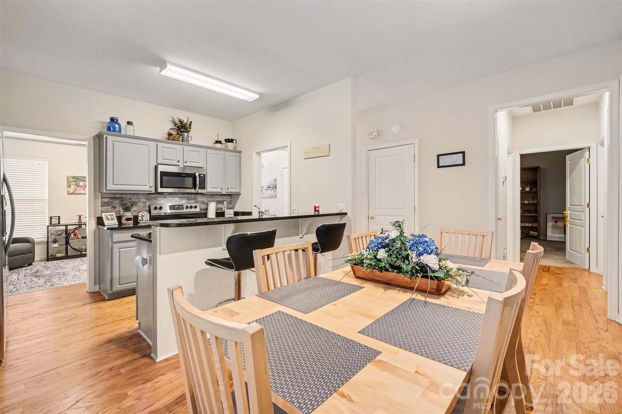 Single Family Residence at 9532 Kestral Ridge Drive, Charlotte, photo 13 of 37