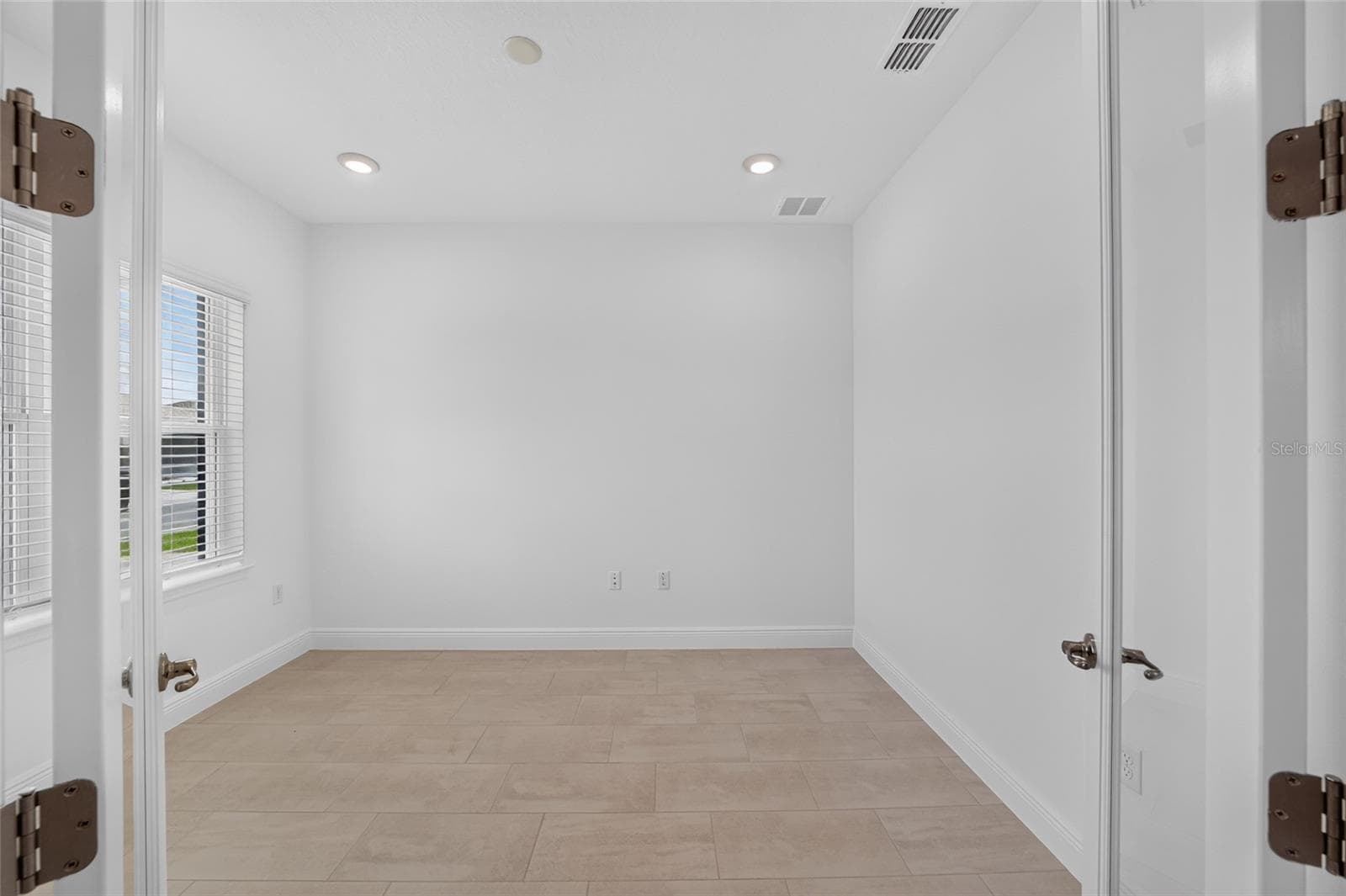 Single Family Residence at 10359 SW 107TH AVE, OCALA, photo 33 of 42
