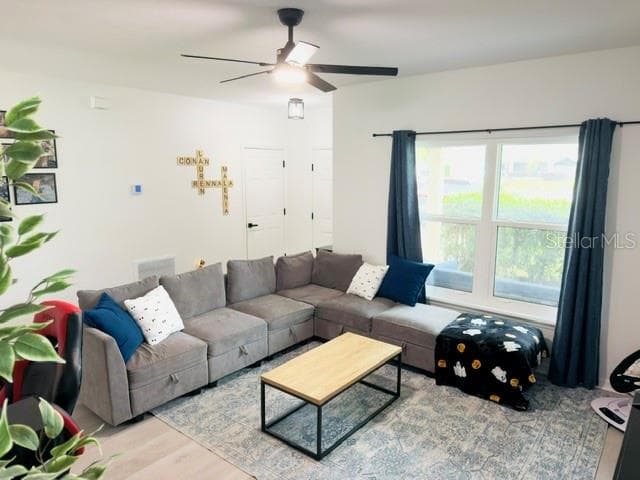 Single Family Residence at 3343 KALEIGH CT, ST CLOUD, photo 6 of 24