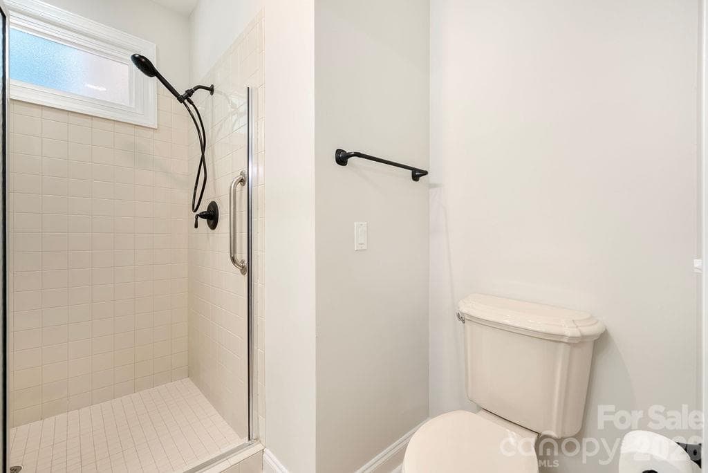 Single Family Residence at 10846 Tyler Brook Lane, Mint Hill, photo 23 of 32