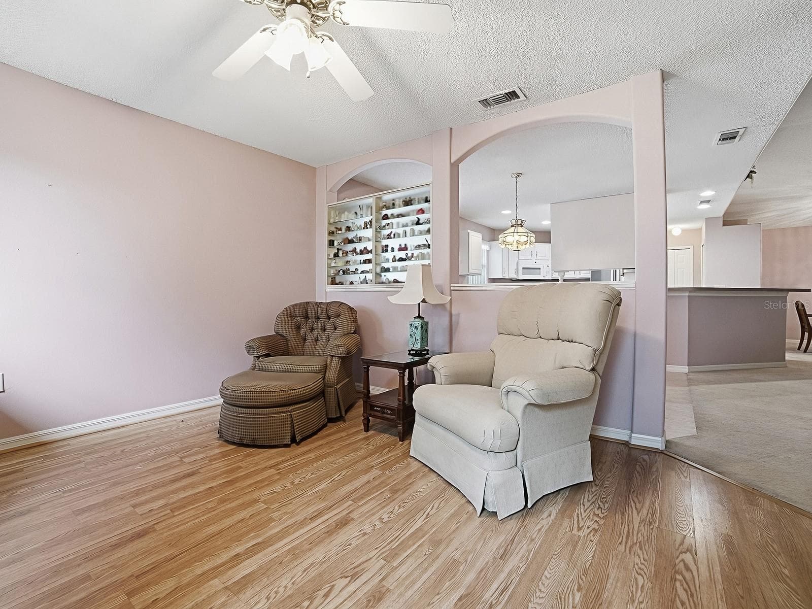FAMILY ROOM OPEN TO KITCHEN - 1040 EAGLES LNDG, LEESBURG