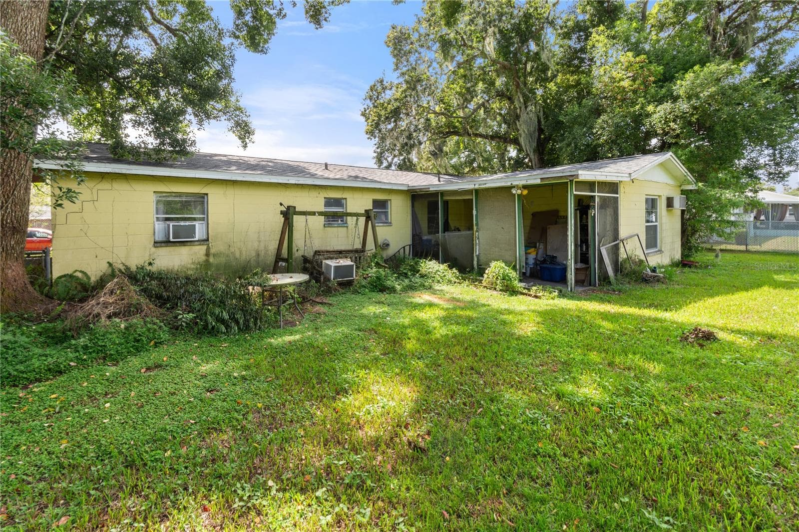 Single Family Residence at 1572 CHURCHILL CT, LAKELAND, photo 13 of 16