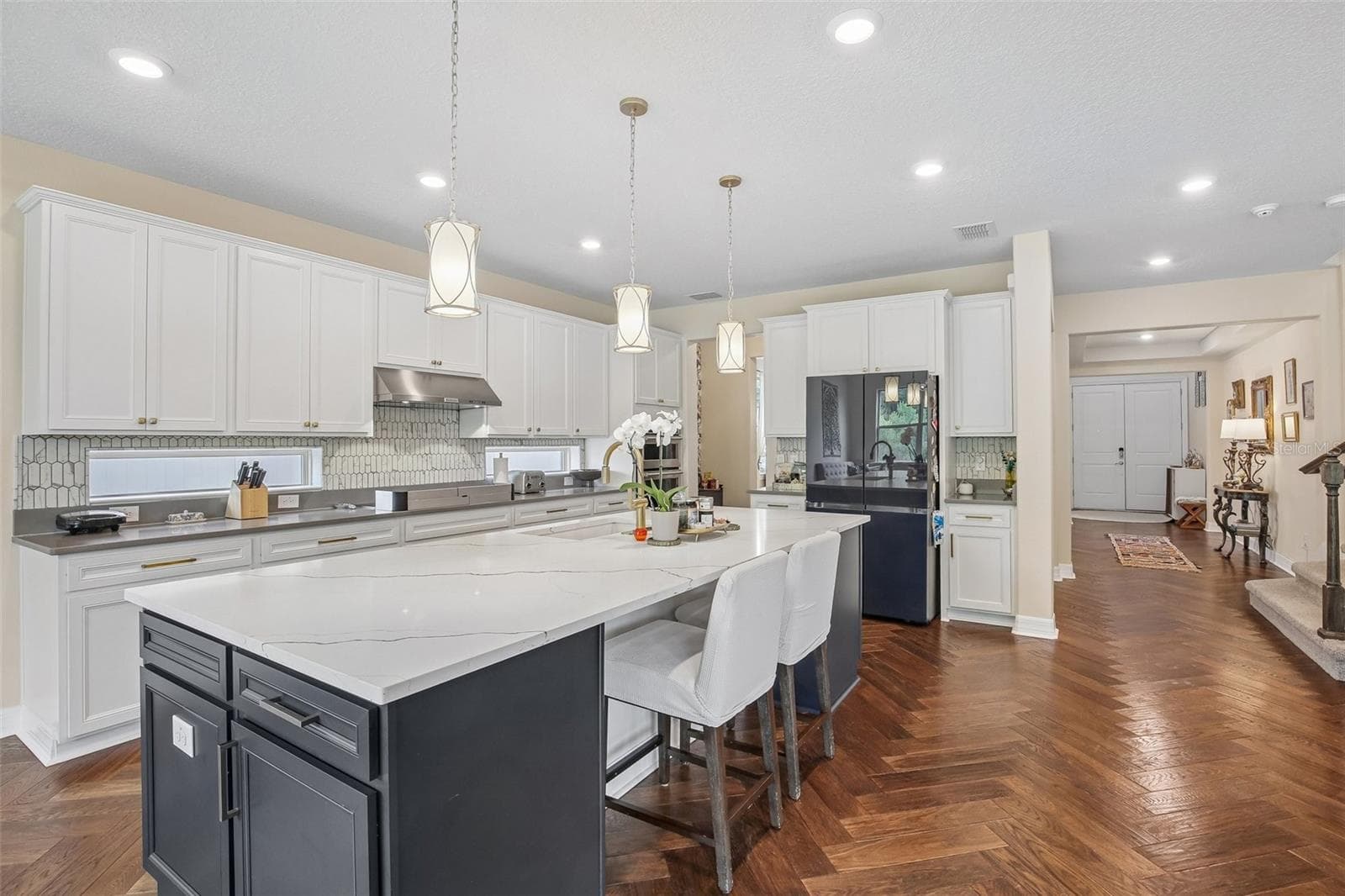 Single Family Residence at 11054 SUNDRIFT DR, TAMPA, photo 12 of 71