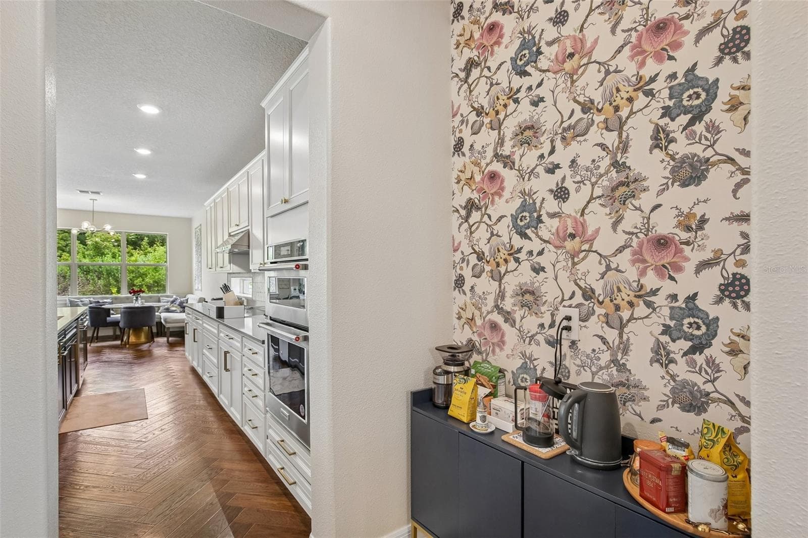 Single Family Residence at 11054 SUNDRIFT DR, TAMPA, photo 17 of 71
