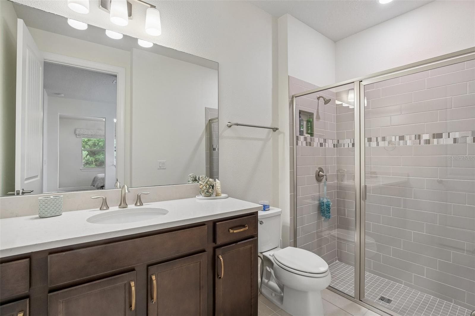 Single Family Residence at 11054 SUNDRIFT DR, TAMPA, photo 23 of 71
