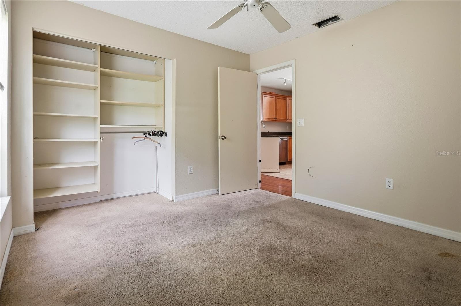 Condominium at 4205 SAINT CLAIR DR, SARASOTA, photo 17 of 28