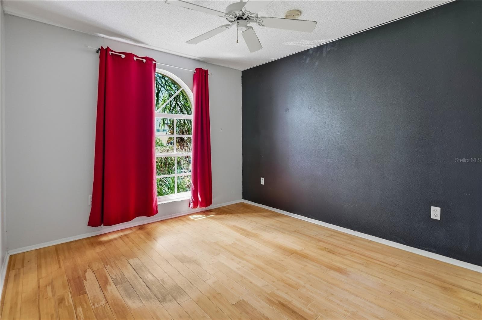 Condominium at 4205 SAINT CLAIR DR, SARASOTA, photo 18 of 28