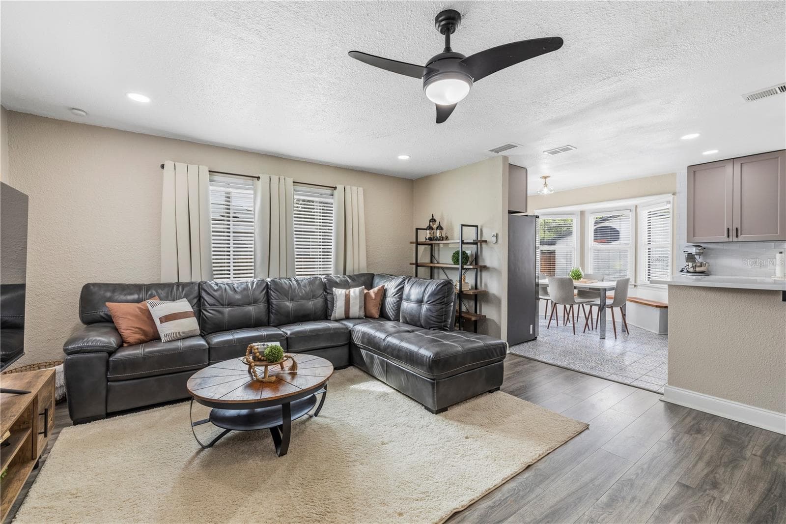 Main House - 1468 DRUID RD E, CLEARWATER