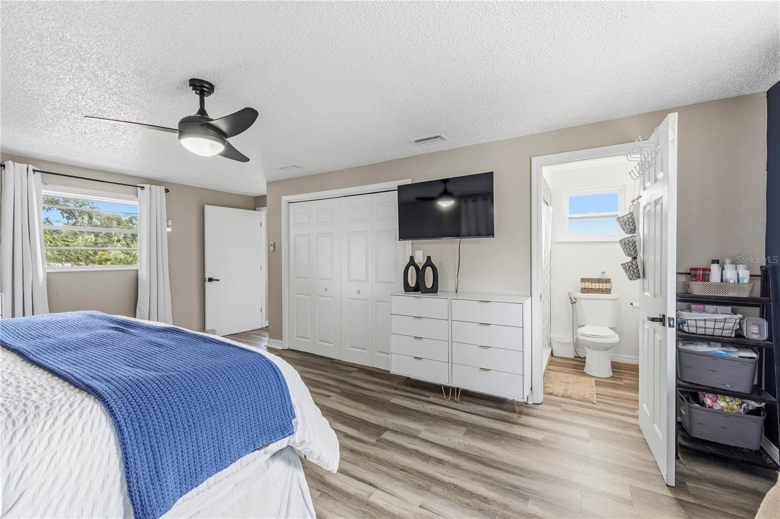 Primary Bedroom (Upstairs) - 1468 DRUID RD E, CLEARWATER