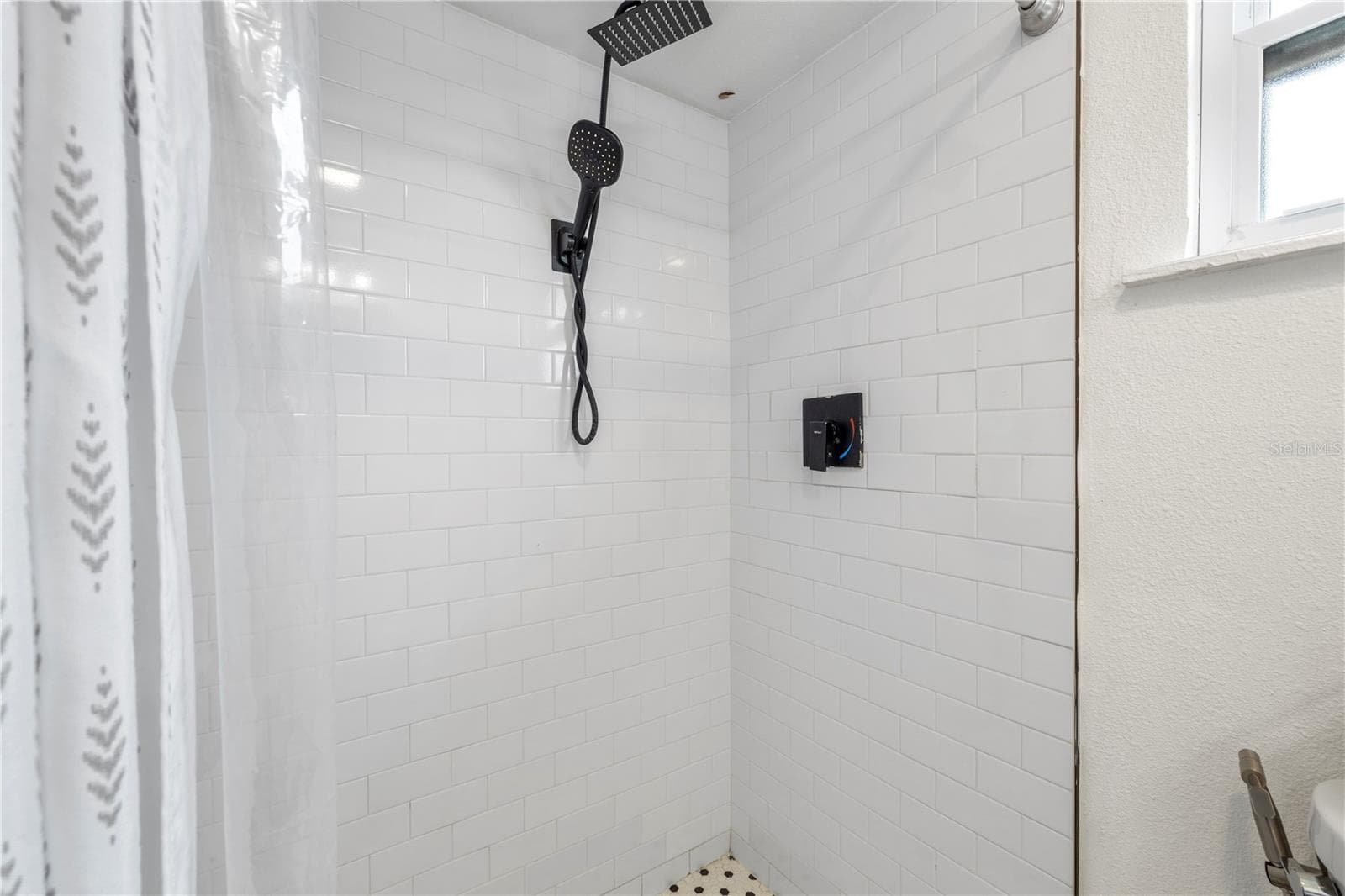 Primary Bathroom (Upstairs) - 1468 DRUID RD E, CLEARWATER