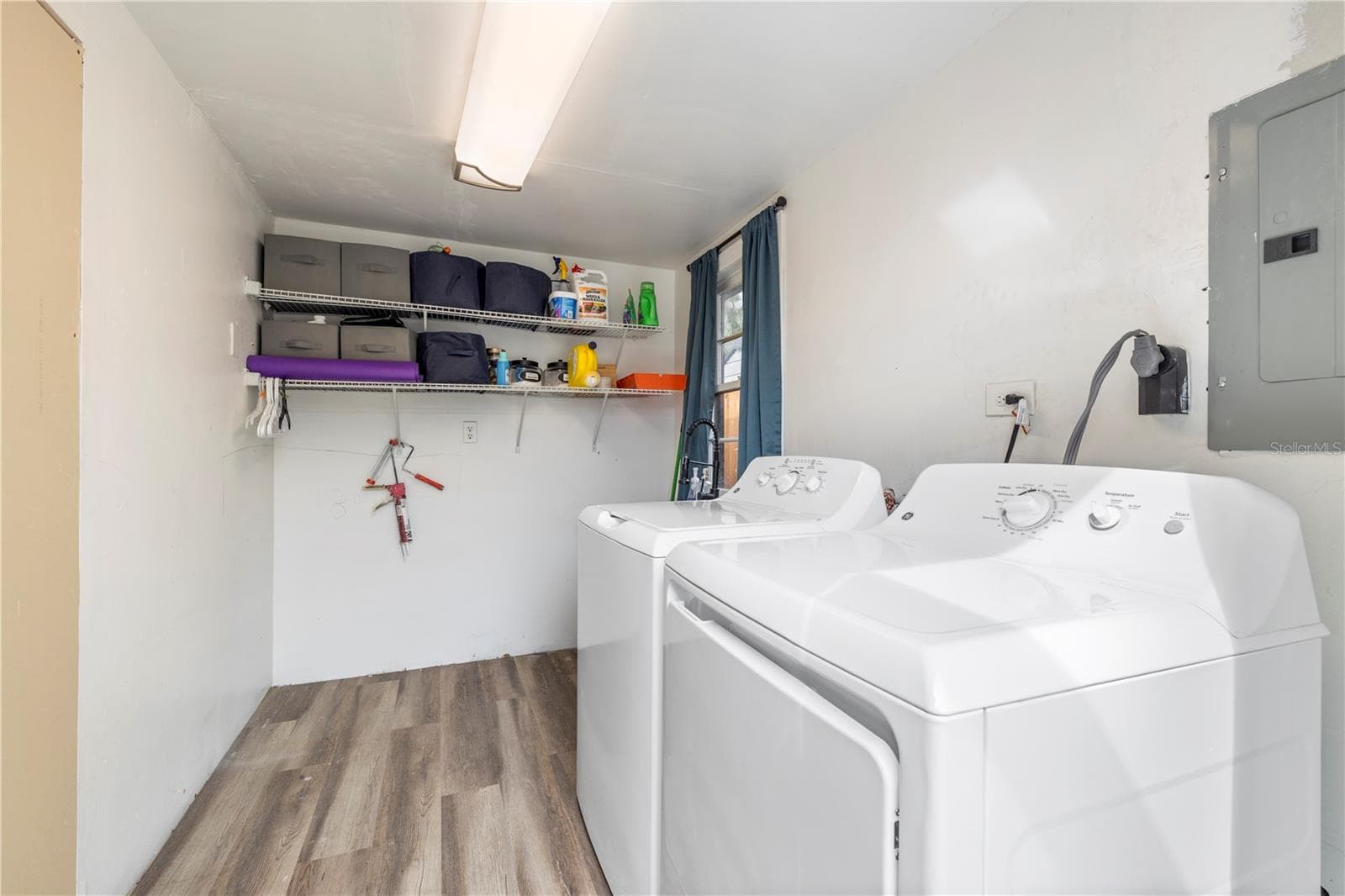 Shared Laundry Room - 1468 DRUID RD E, CLEARWATER