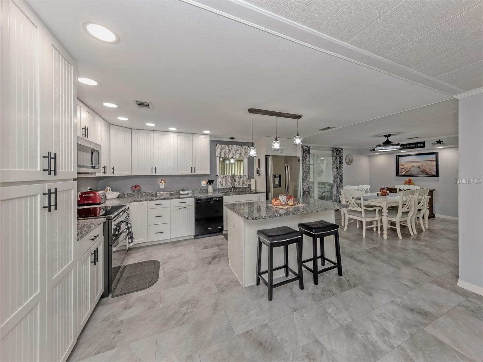 Manufactured Home at 196 PALM HARBOR DR, NORTH PORT, photo 13 of 64