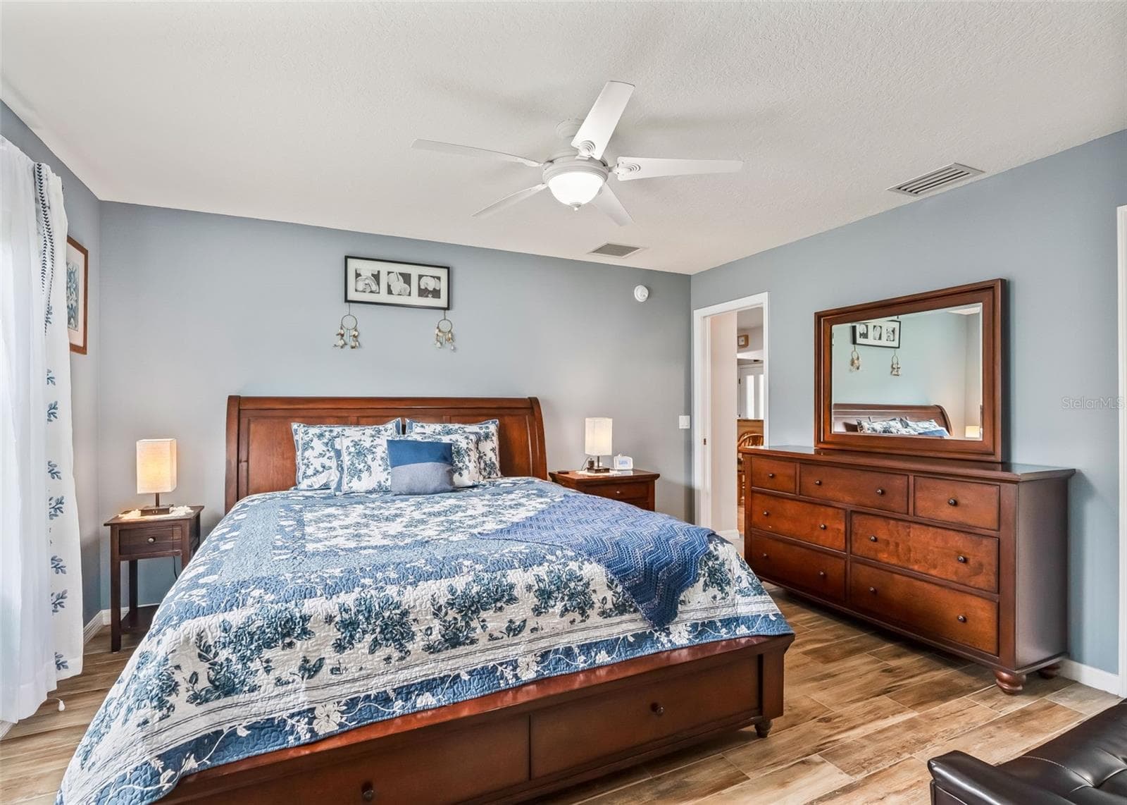Single Family Residence at 2182 KAYLEE DR, THE VILLAGES, photo 15 of 40
