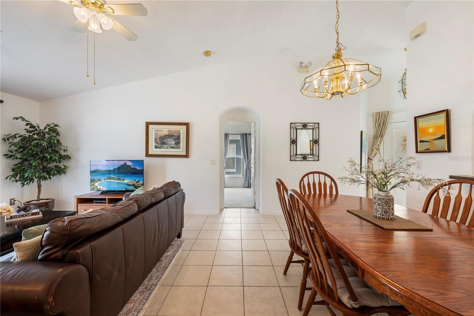Dining room/Living room - 8007 ARROW CREEK RD, KISSIMMEE