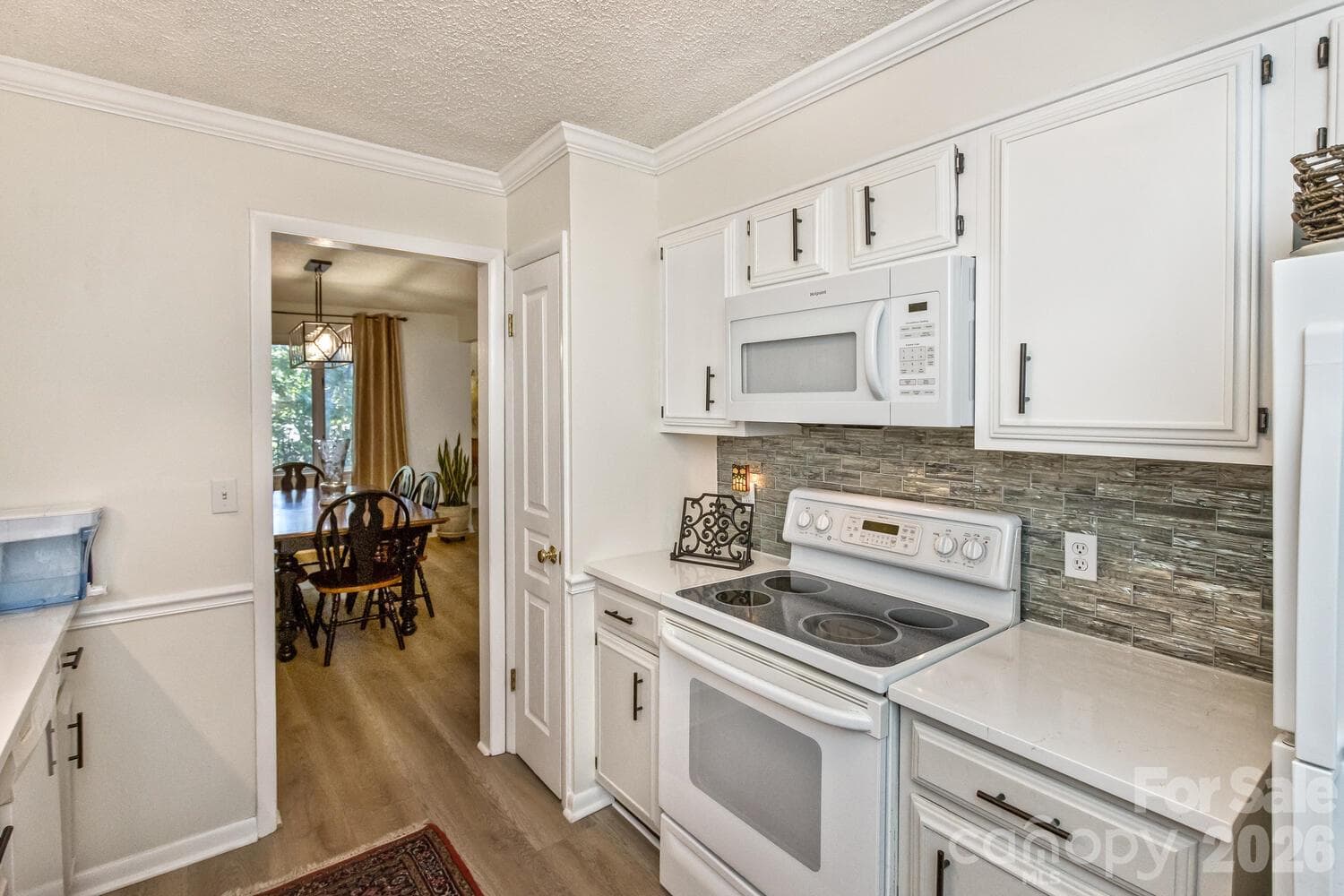 Freshly renovated kitchen - 503 Crowfields Lane, Asheville