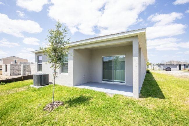 Model home - actual features may vary. - 13 LOCUST LOOP CRSE, OCALA